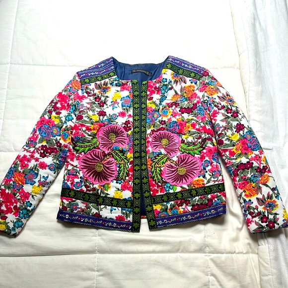 ‘Renata' Floral Embroidered Open Front Blazer - Picture 2 of 12